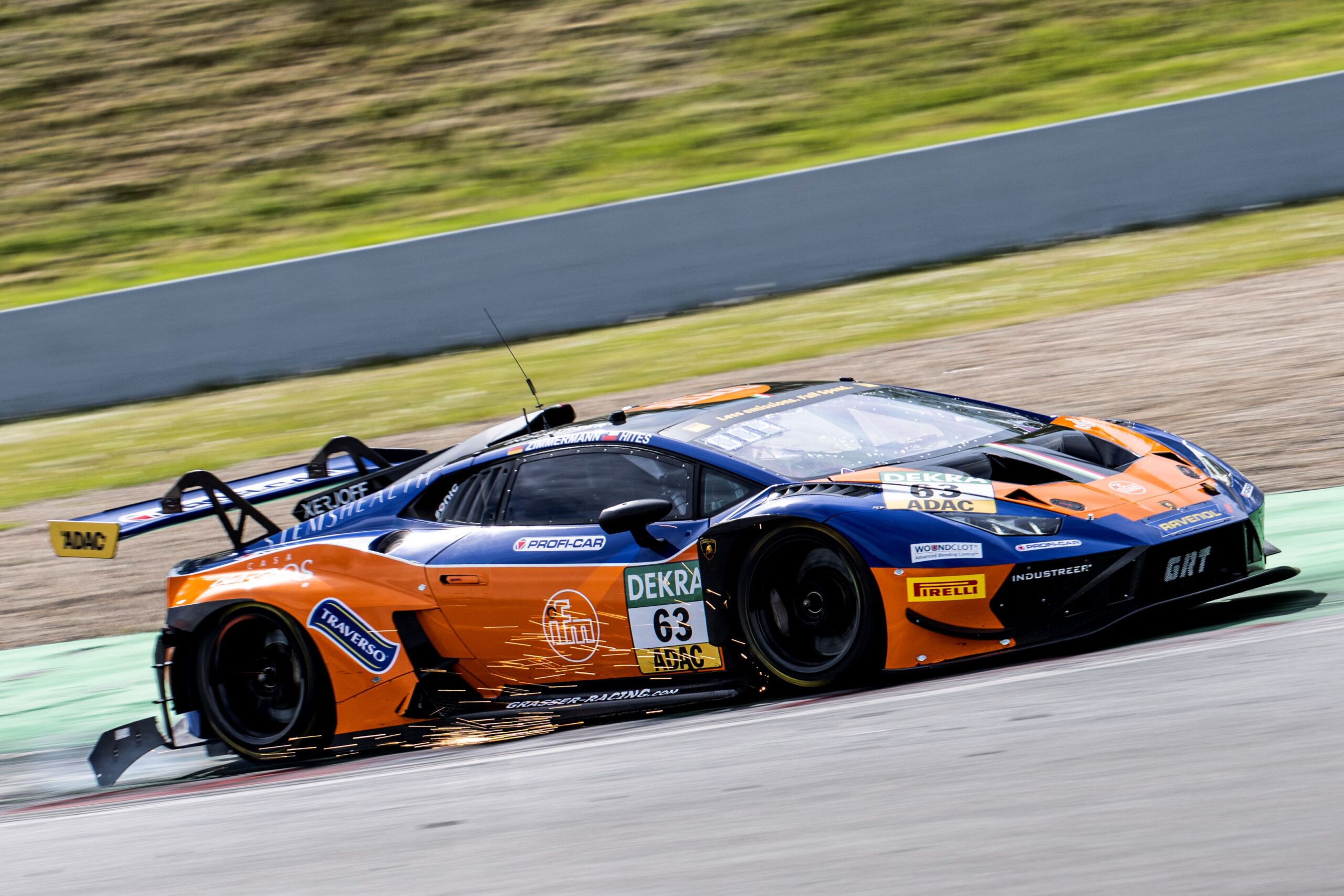 BENJAMÍN HITES Y TIM ZIMMERMANN QUEDAN 7°EN EL RANKING DEL ADAC GT MASTERS DE ALEMANIA