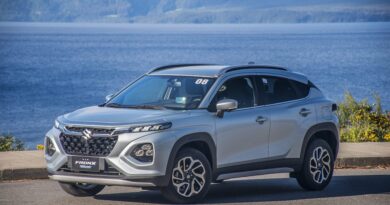 Suzuki mantiene el liderazgo en ventas de vehículos eléctricos no enchufables en julio con 36% de participación