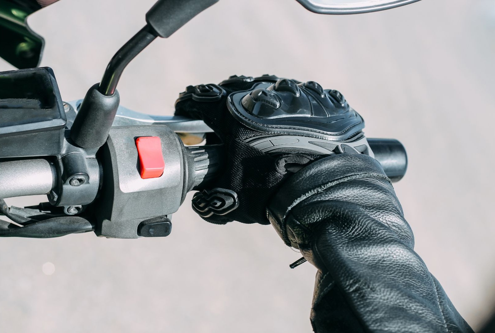 ANIM insta al Senado seguir el ejemplo europeo para normar el transporte seguro de niños en motocicletas