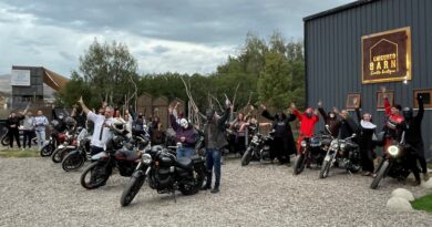 ROYAL ENFIELD CELEBRA CON SUS CLIENTES EL DÍA DE TODOS LOS SANTOS