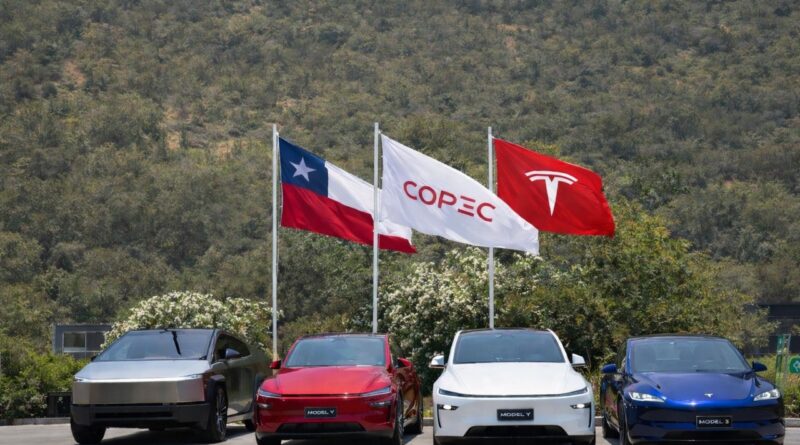 Copec y Tesla fortalecerán red de carga eléctrica en carreteras de Chile con Superchargers