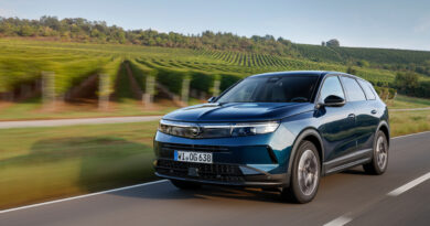 Opel Grandland: el SUV alemán que nace en Eisenach y está en Chile