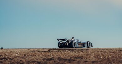 Revolución en la fase de pruebas: el nuevo Porsche GEN4 de Fórmula E supera los límites